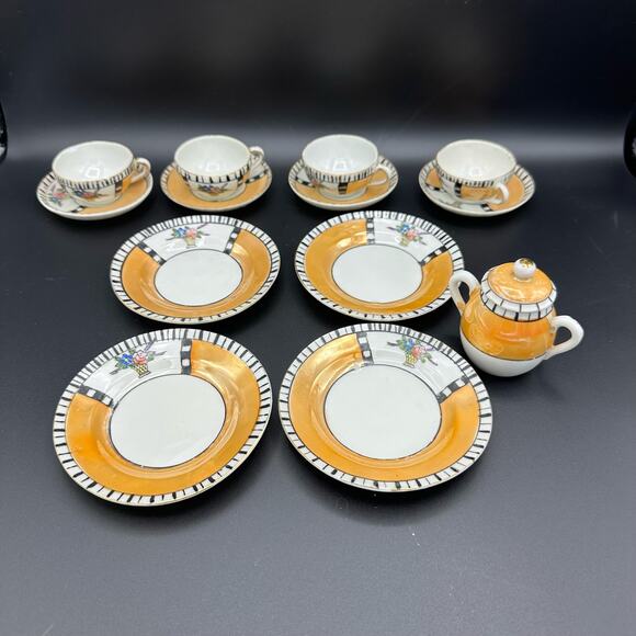 Vintage China Childrens Lusterware Tea Set made in Japan - Picture 1 of 11